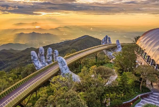 Vietnam Travel Guide: Best Places & Experiences
