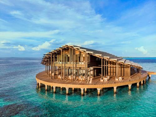 Tropical Maldives Bliss